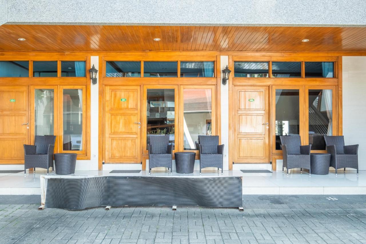 Oyo 1210 Nice Guesthouse Bandung Exterior photo