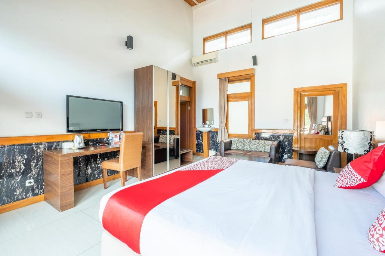 Oyo 1210 Nice Guesthouse Bandung Exterior photo
