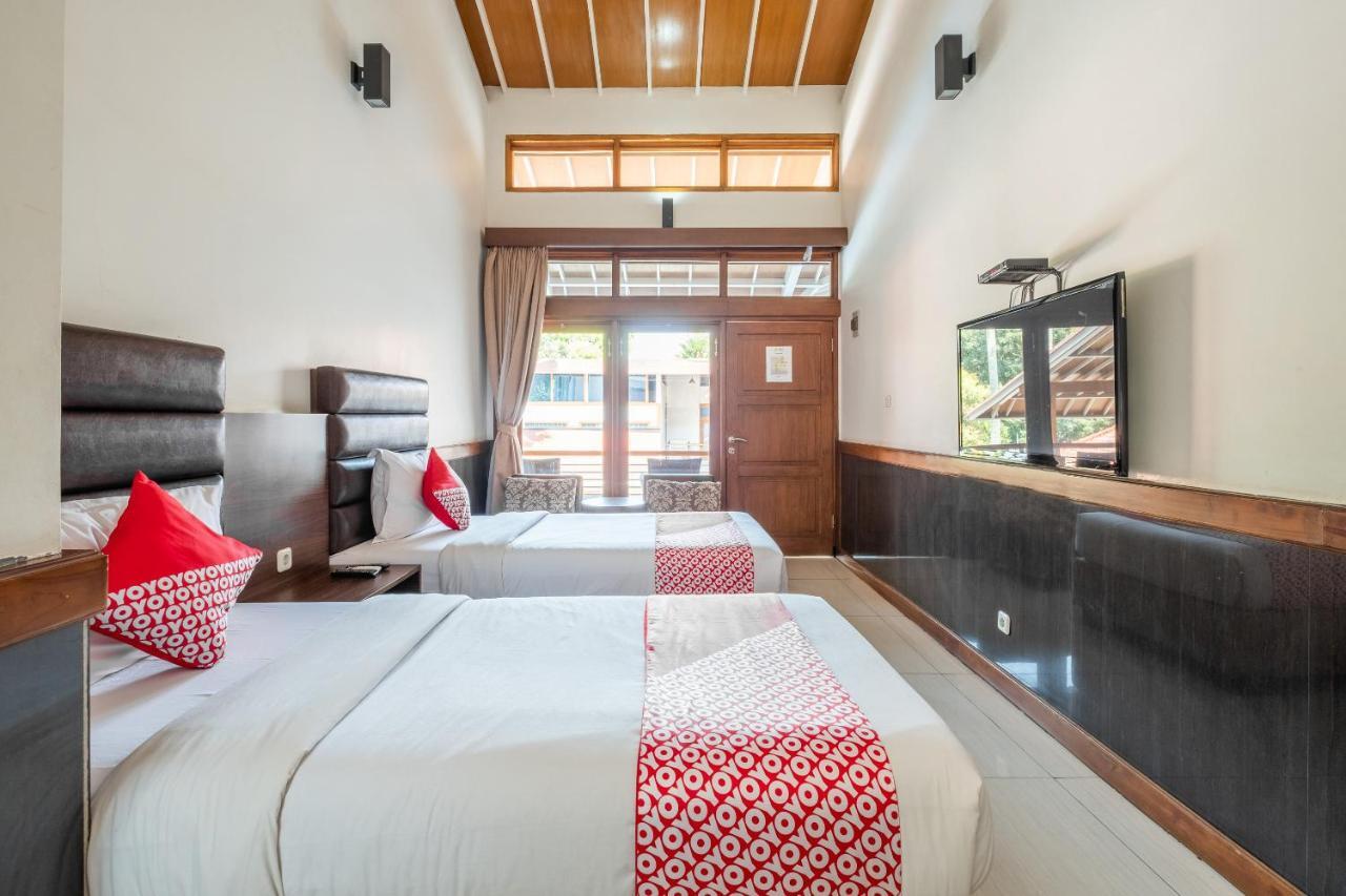 Oyo 1210 Nice Guesthouse Bandung Exterior photo